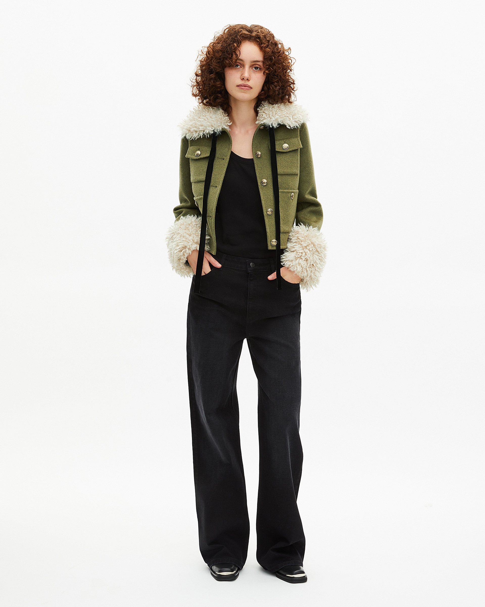 Short wool jacket with khaki sherpa collar