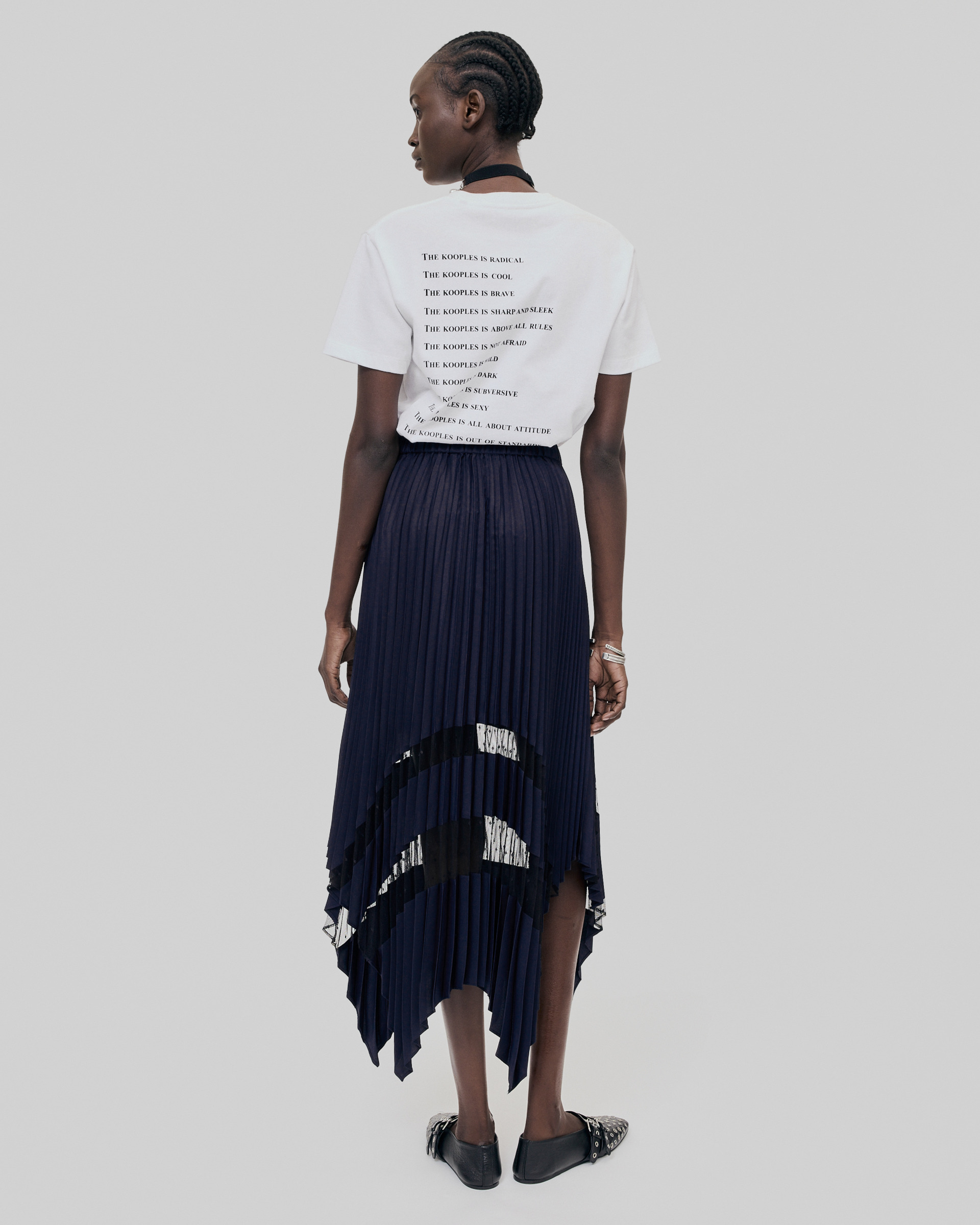 Navy blue pleated long skirt