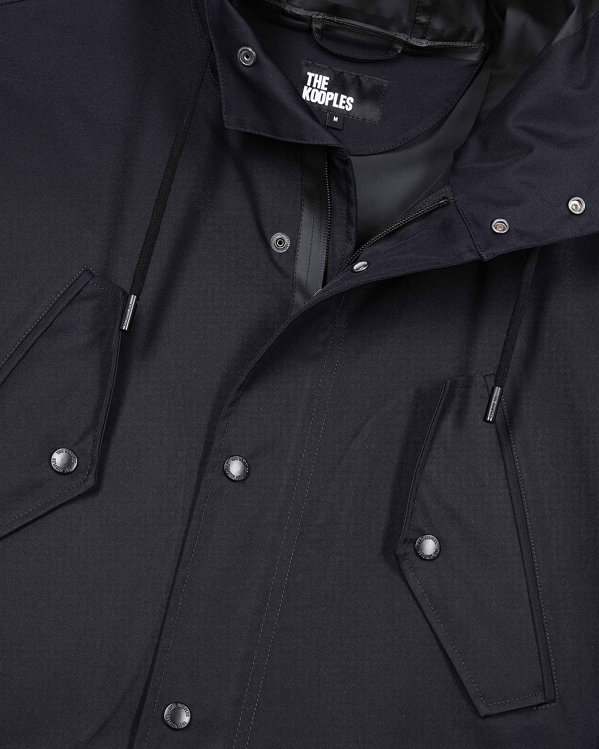 Water-repellent parka with navy hood