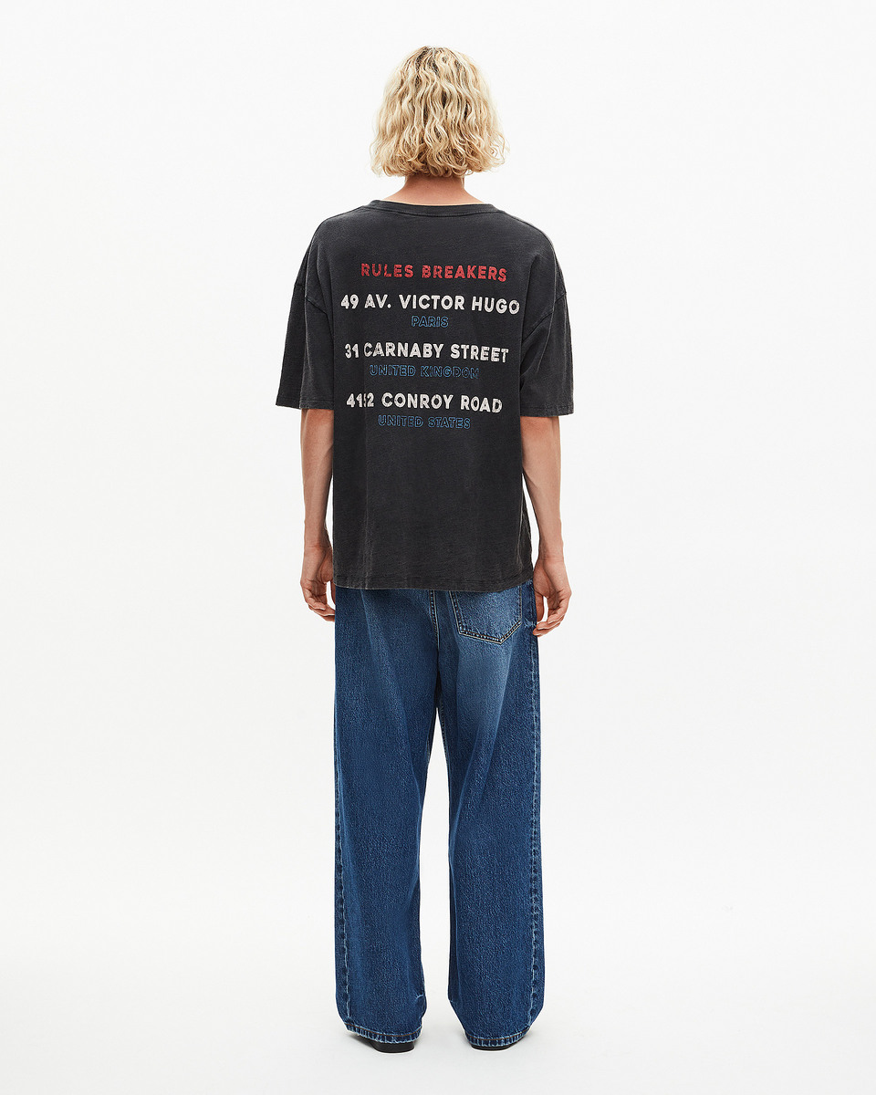 T-shirt with black screen print