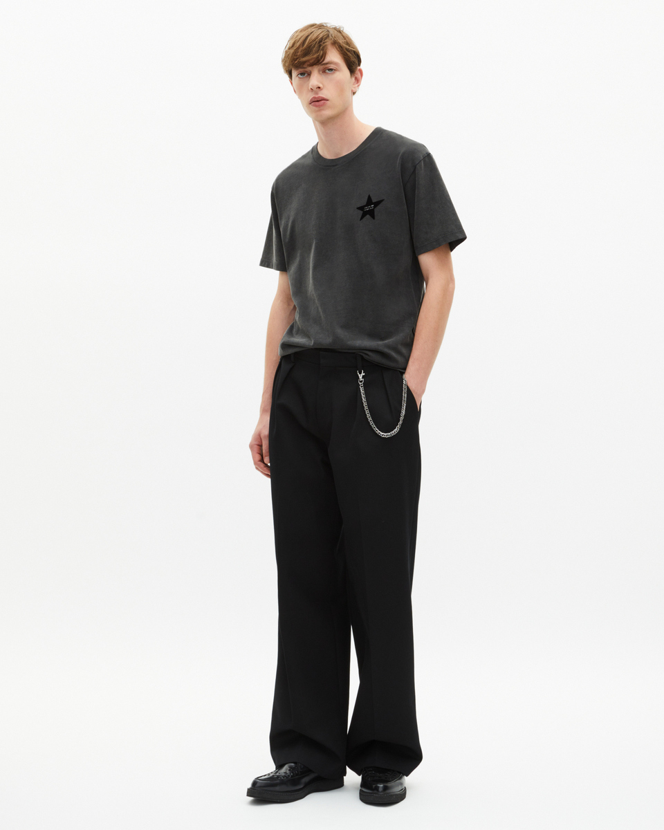 T-shirt with black star flock