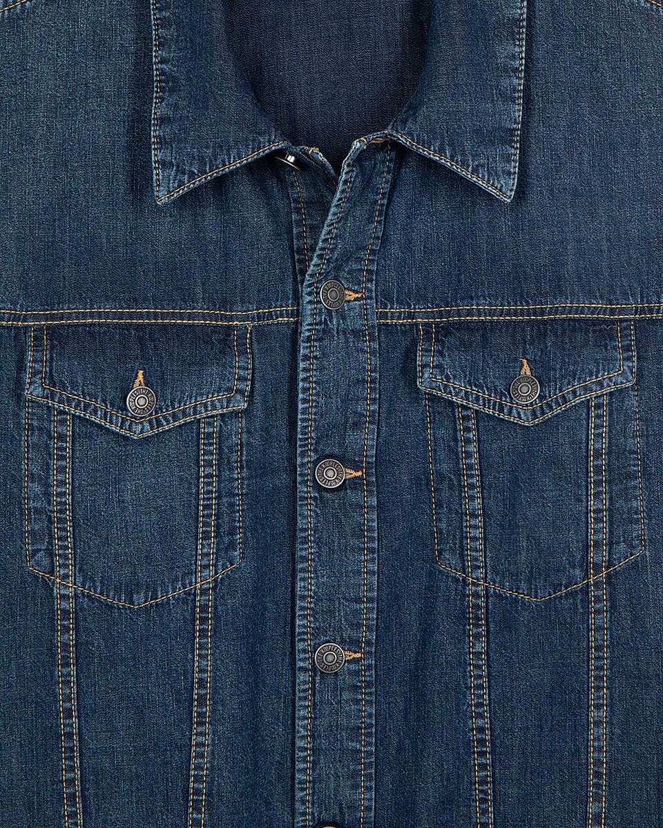 Long-sleeved denim shirt