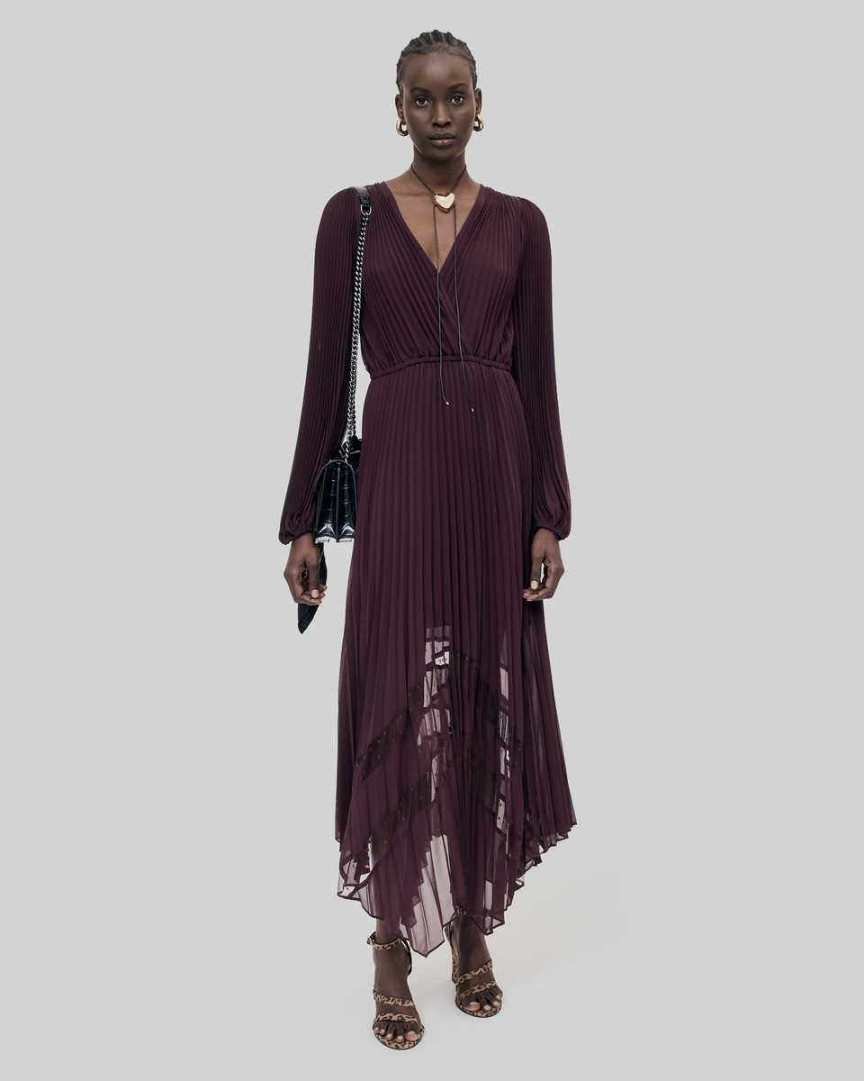 Long burgundy pleated dress