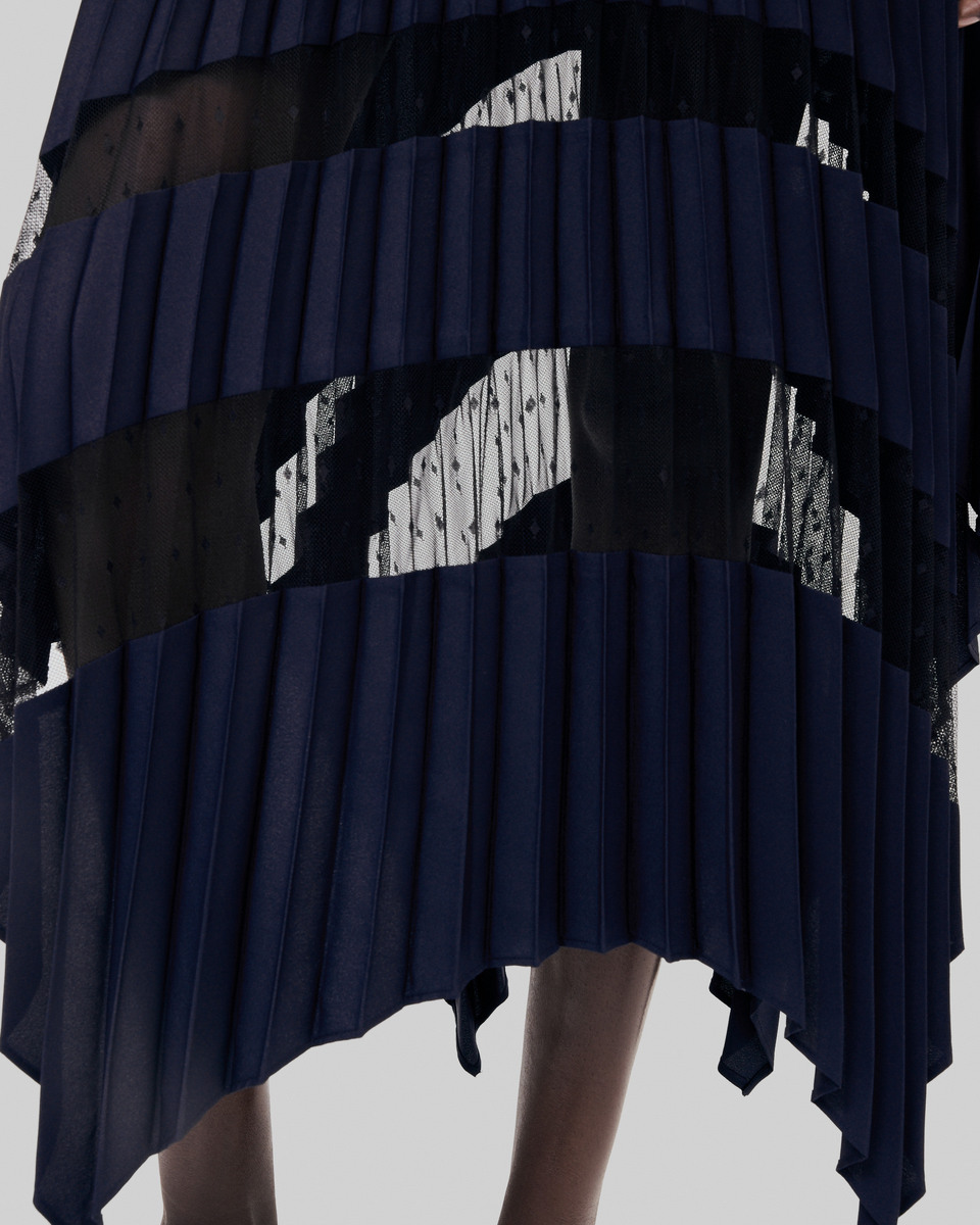Navy blue pleated long skirt
