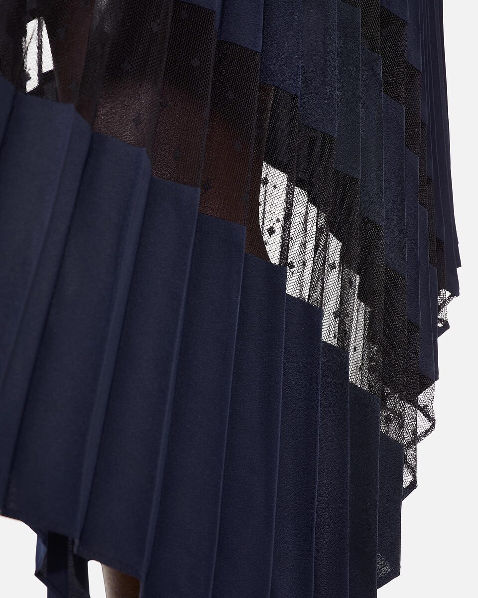 Navy blue pleated long skirt