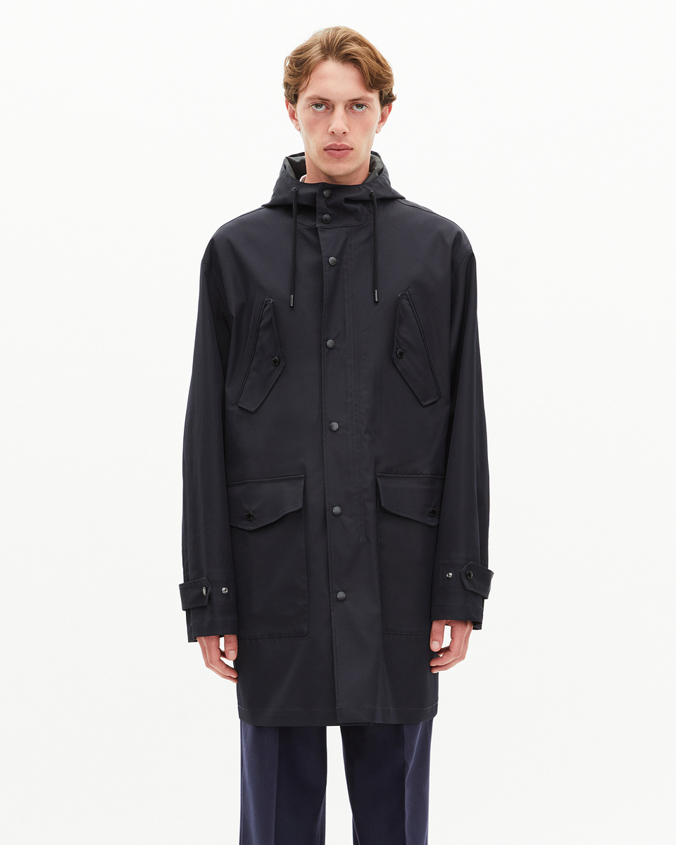 Water-repellent parka with navy hood