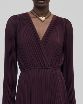 Long burgundy pleated dress