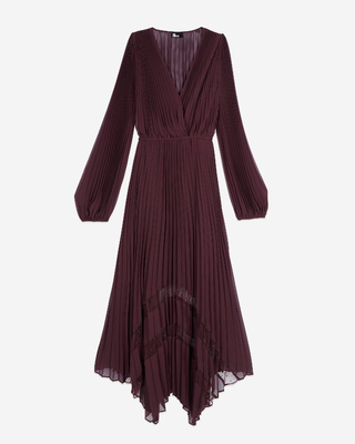Long burgundy pleated dress