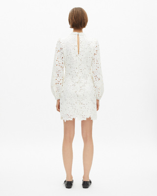 Short dress in ecru floral lace