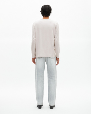 Long-sleeved t-shirt with gray crest