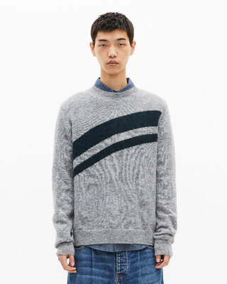 Sweater with contrasting gray stripes