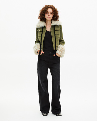 Short wool jacket with khaki sherpa collar