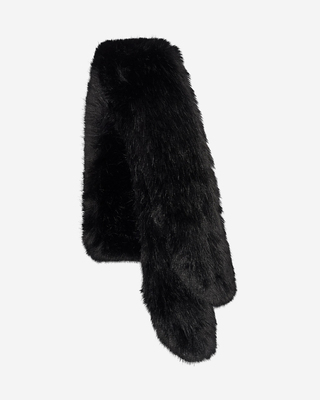 Black fur collar
