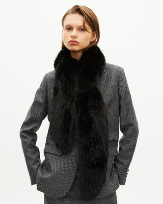 Black fur collar