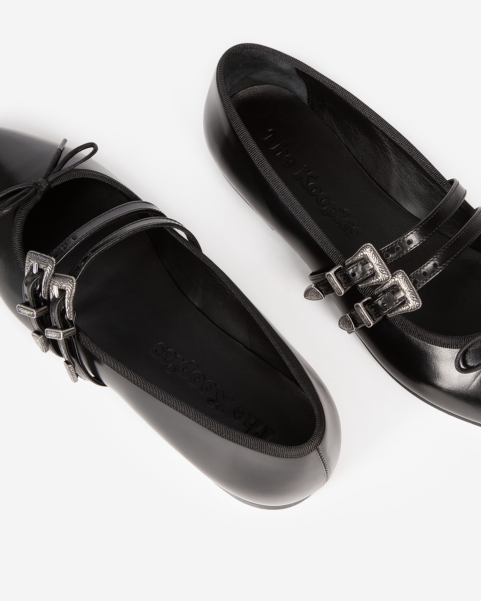Flat black leather ballerinas