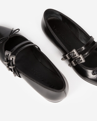 Flat black leather ballerinas
