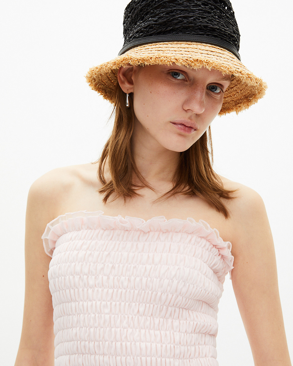 Black and beige raffia hat