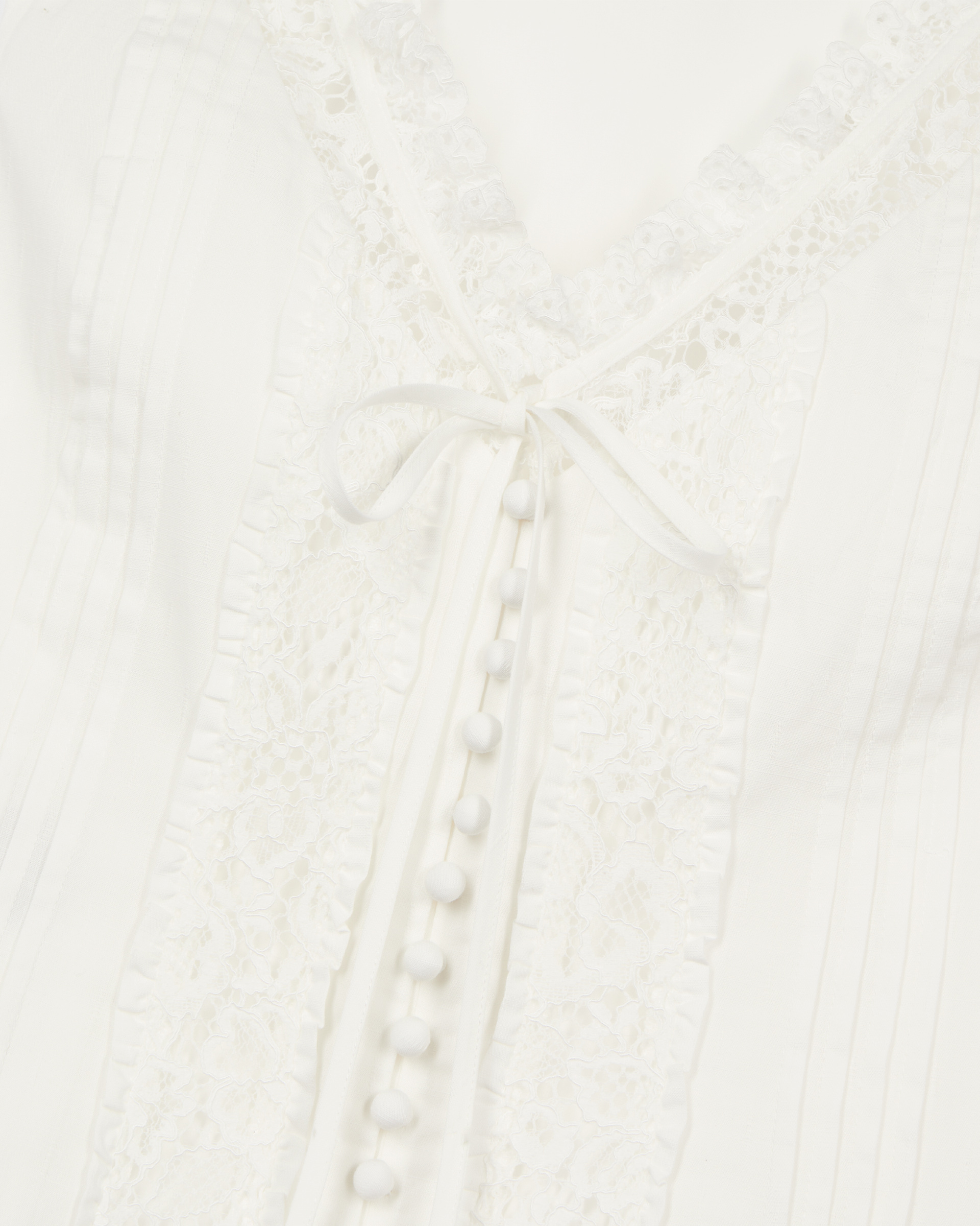 Cotton top with ecru lace inlay