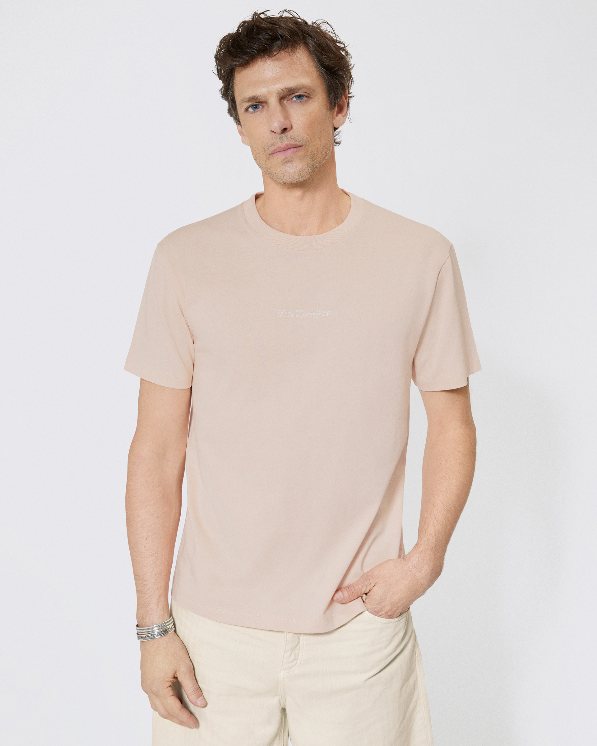 T-shirt with pink cut-out logo