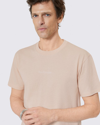 T-shirt with pink cut-out logo