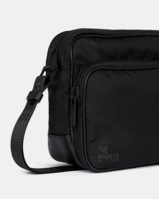 Black shoulder bag
