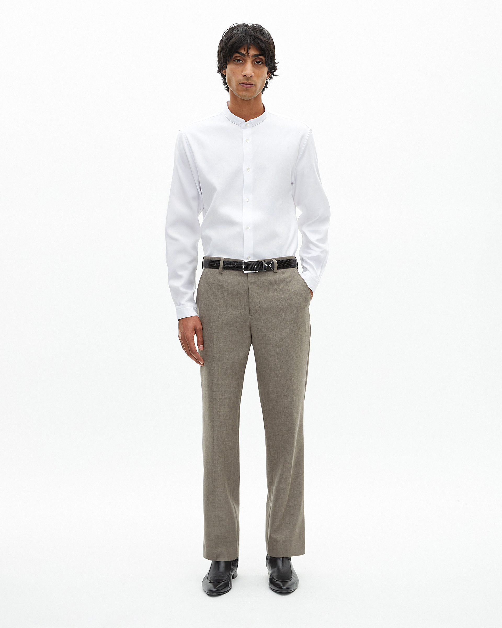 Formal shirt with white collar