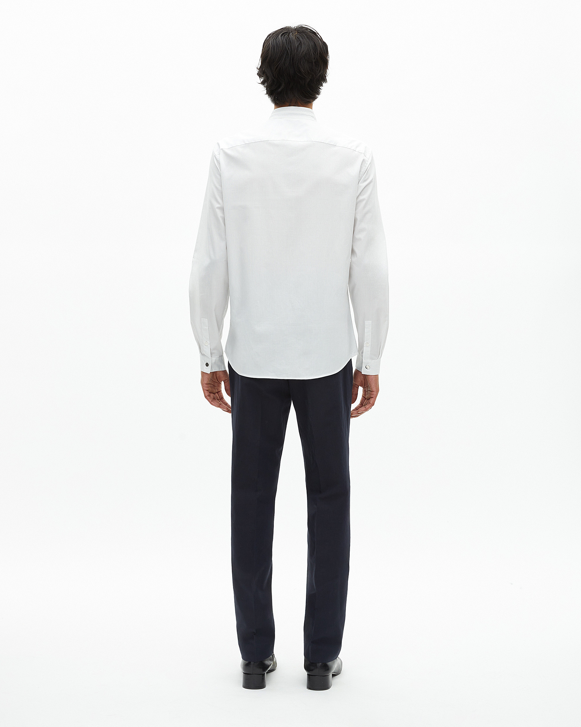 Formal shirt with white collar