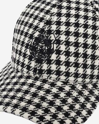 Black houndstooth wool cap