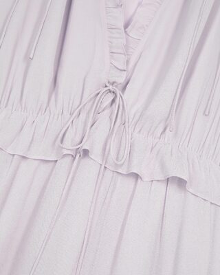 Short dress with lilac ruffles