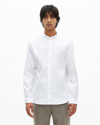 Formal shirt with white collar